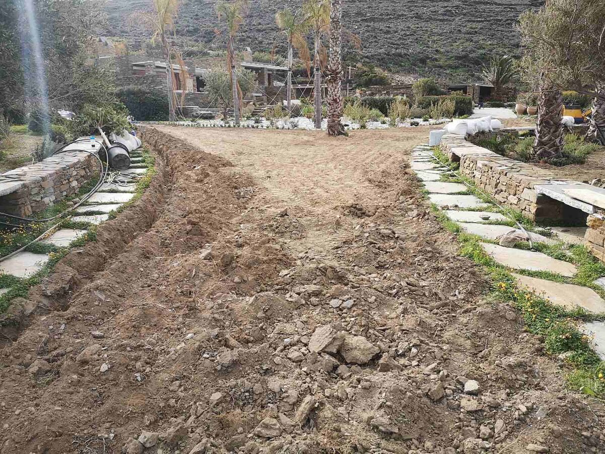 Εγκατάσταση Χλοοτάπητα σε Παραθαλάσσιο Κτήμα