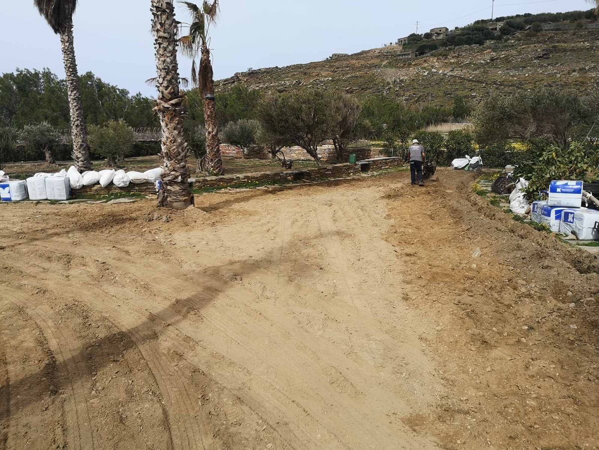 Εγκατάσταση Χλοοτάπητα σε Παραθαλάσσιο Κτήμα