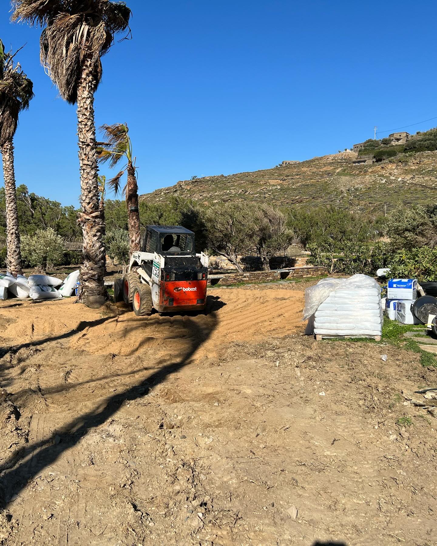 Εγκατάσταση Χλοοτάπητα σε Παραθαλάσσιο Κτήμα