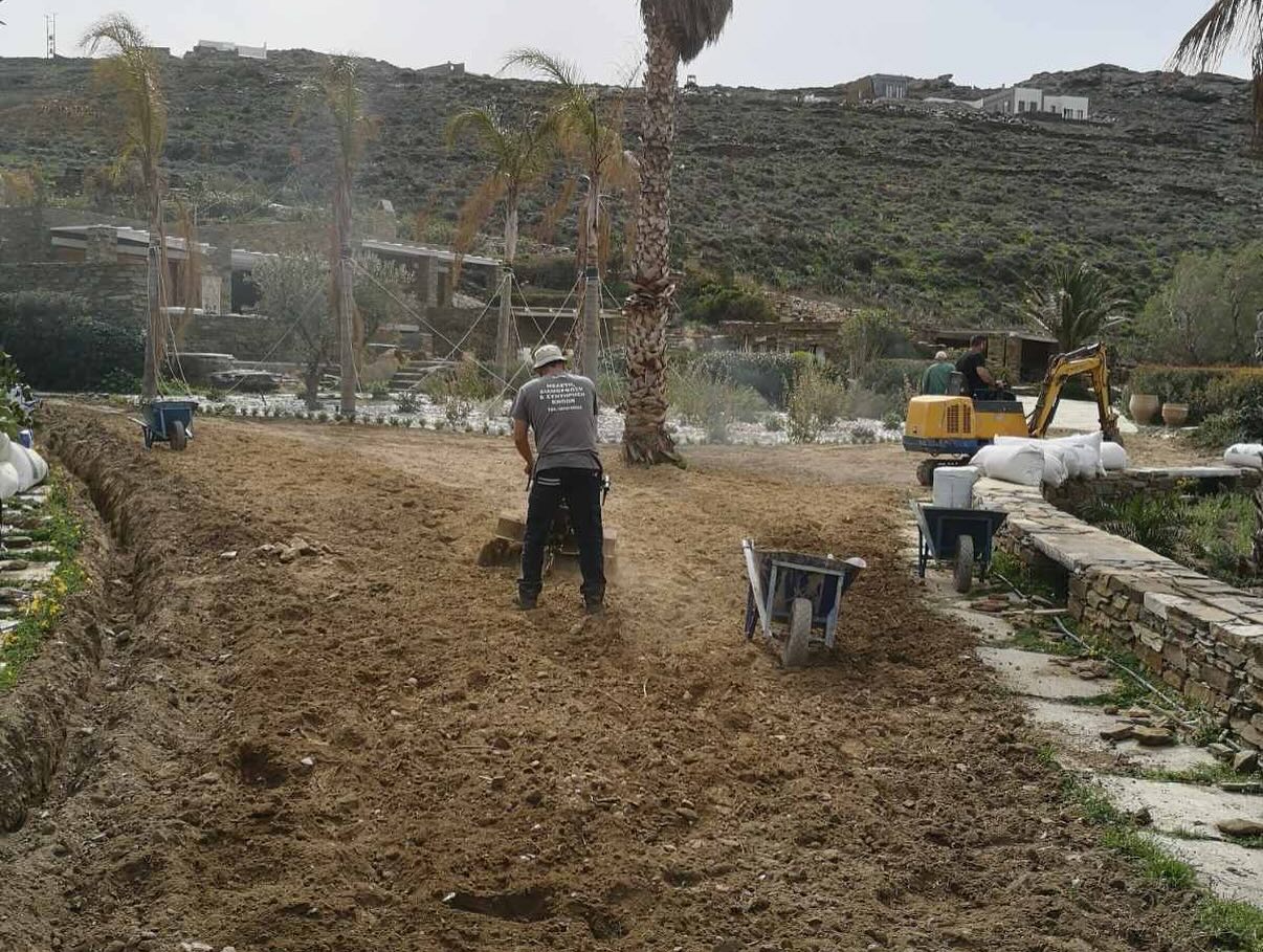 Εγκατάσταση Χλοοτάπητα σε Παραθαλάσσιο Κτήμα