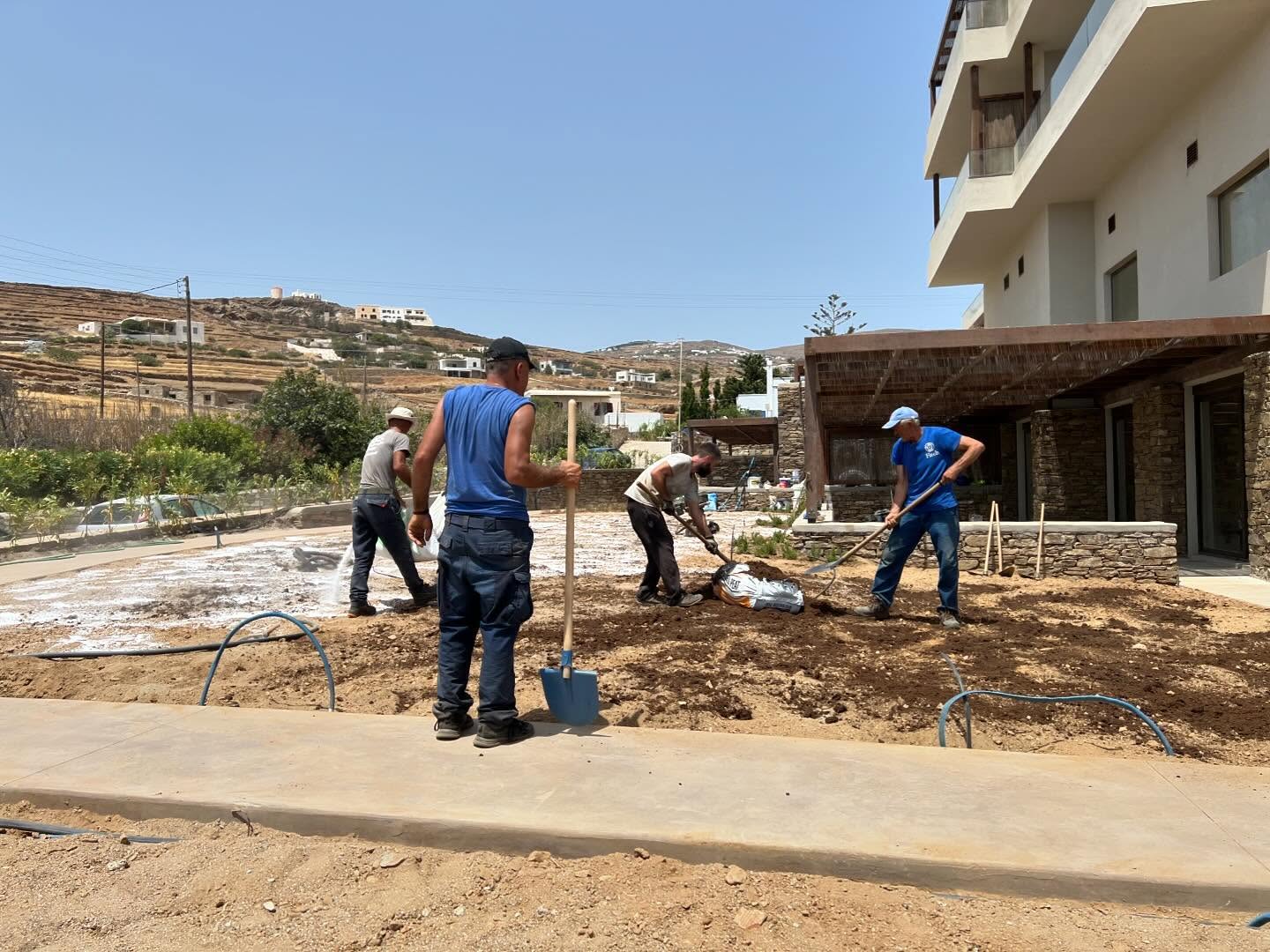 Φυσικό Πλακόστρωτο με Αρωματικά Φυτά