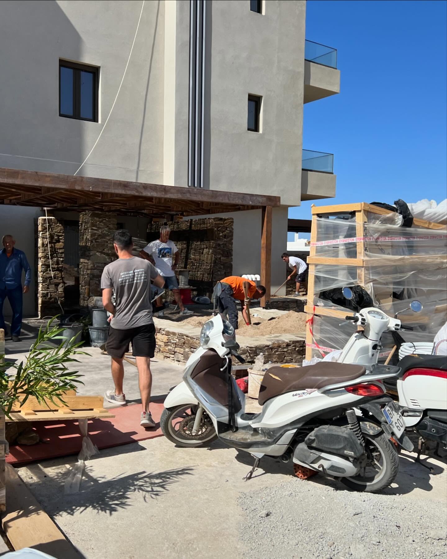 Φυσικό Πλακόστρωτο με Αρωματικά Φυτά