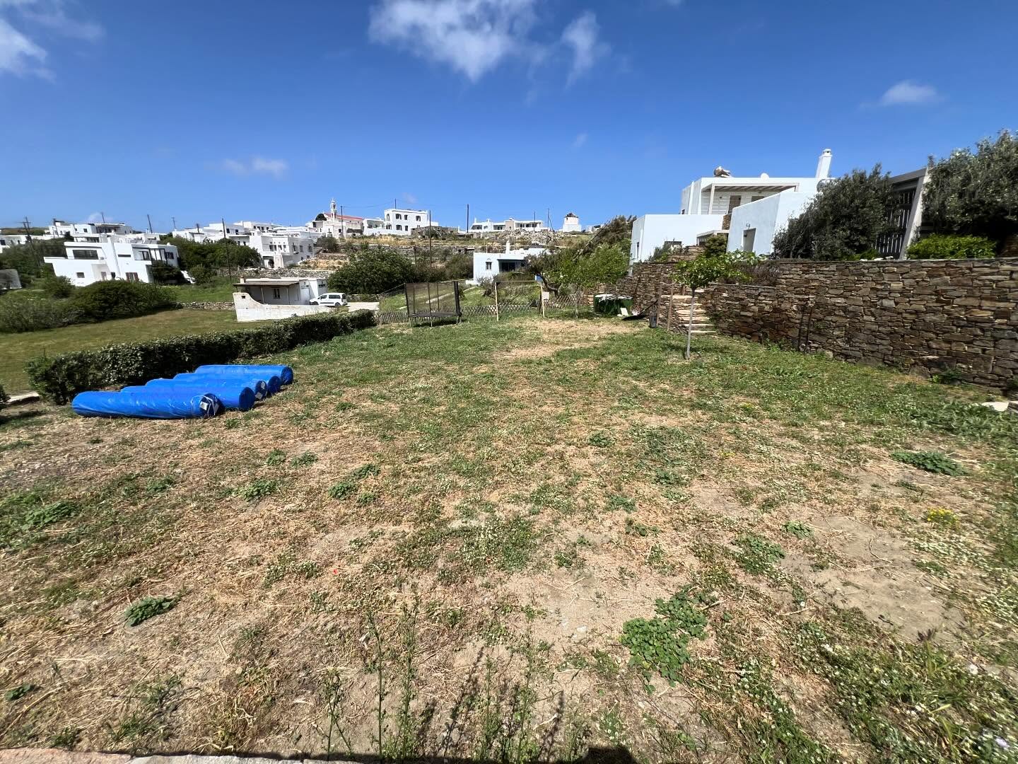 Καταπράσινος Διάδρομος με Λεβάντα